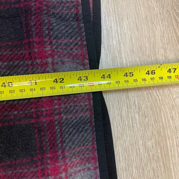 Denim & Co Plaid Fleece Poncho Top 2X/3X Red Black Pullover Plaid Cape QVC NWT - Picture 5 of 10